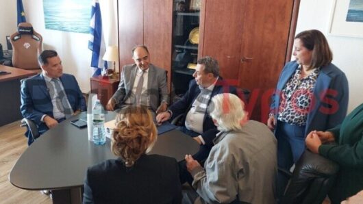 Πάρος: Στο Δημαρχείο και την Παναγία Εκατονταπυλιανή ο υπουργός Υγείας Άδωνις Γεωργιάδης