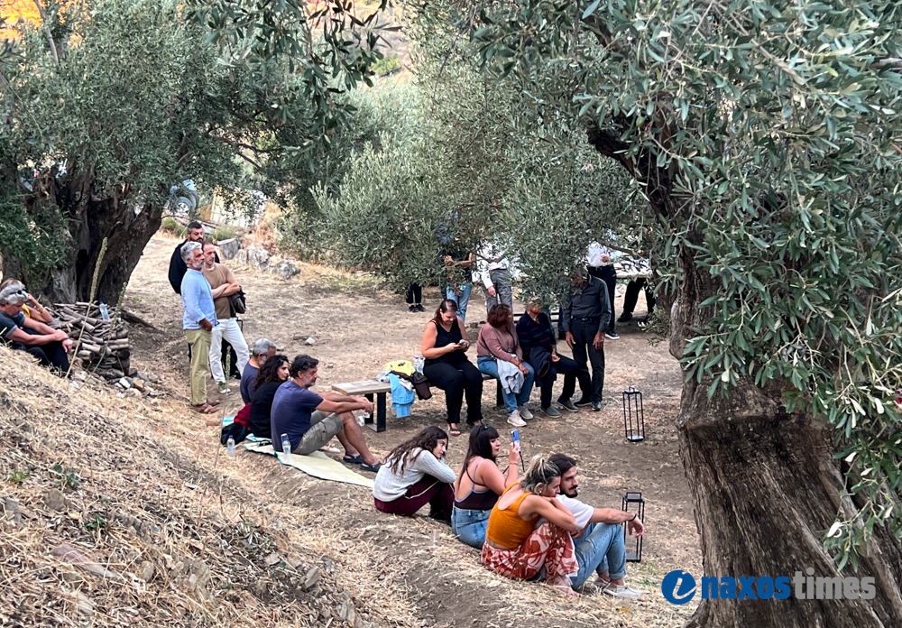Ρεμπούτσικα Μια βραδιά κάτω από την ελιά