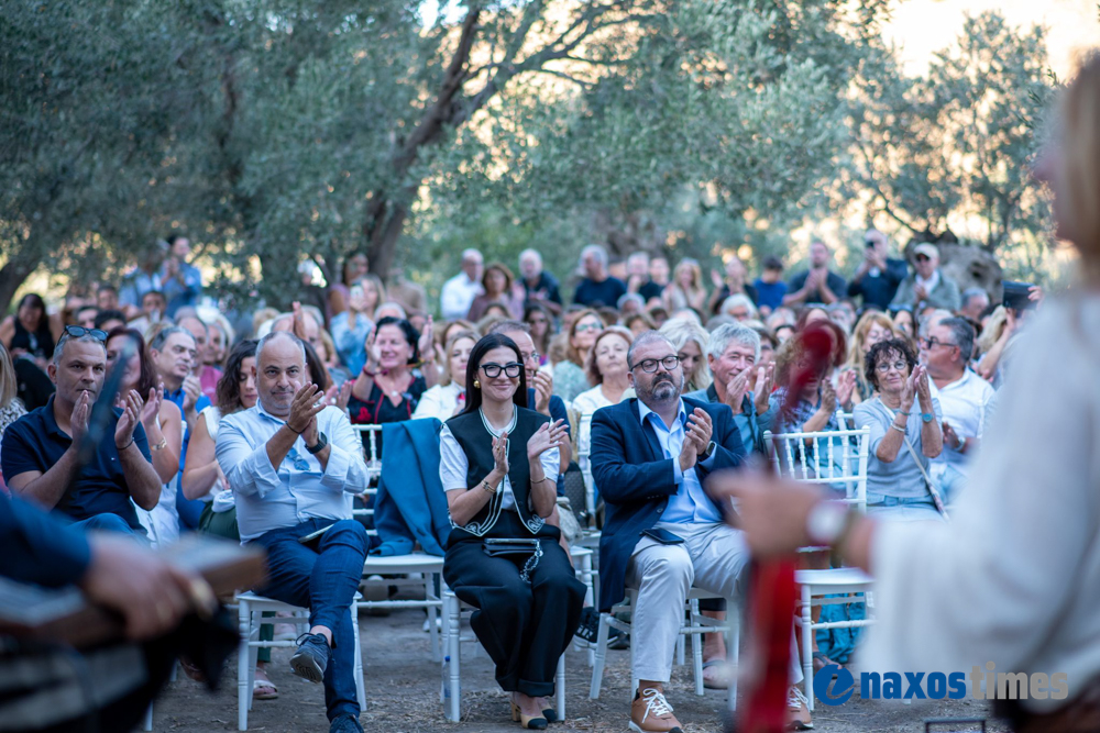 Ρεμπούτσικα Μια βραδιά κάτω από την ελιά