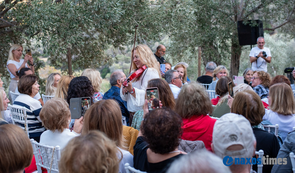 Ρεμπούτσικα Μια βραδιά κάτω από την ελιά