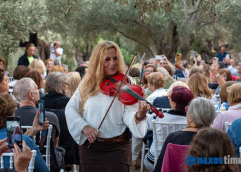 Ρεμπούτσικα Μια βραδιά κάτω από την ελιά