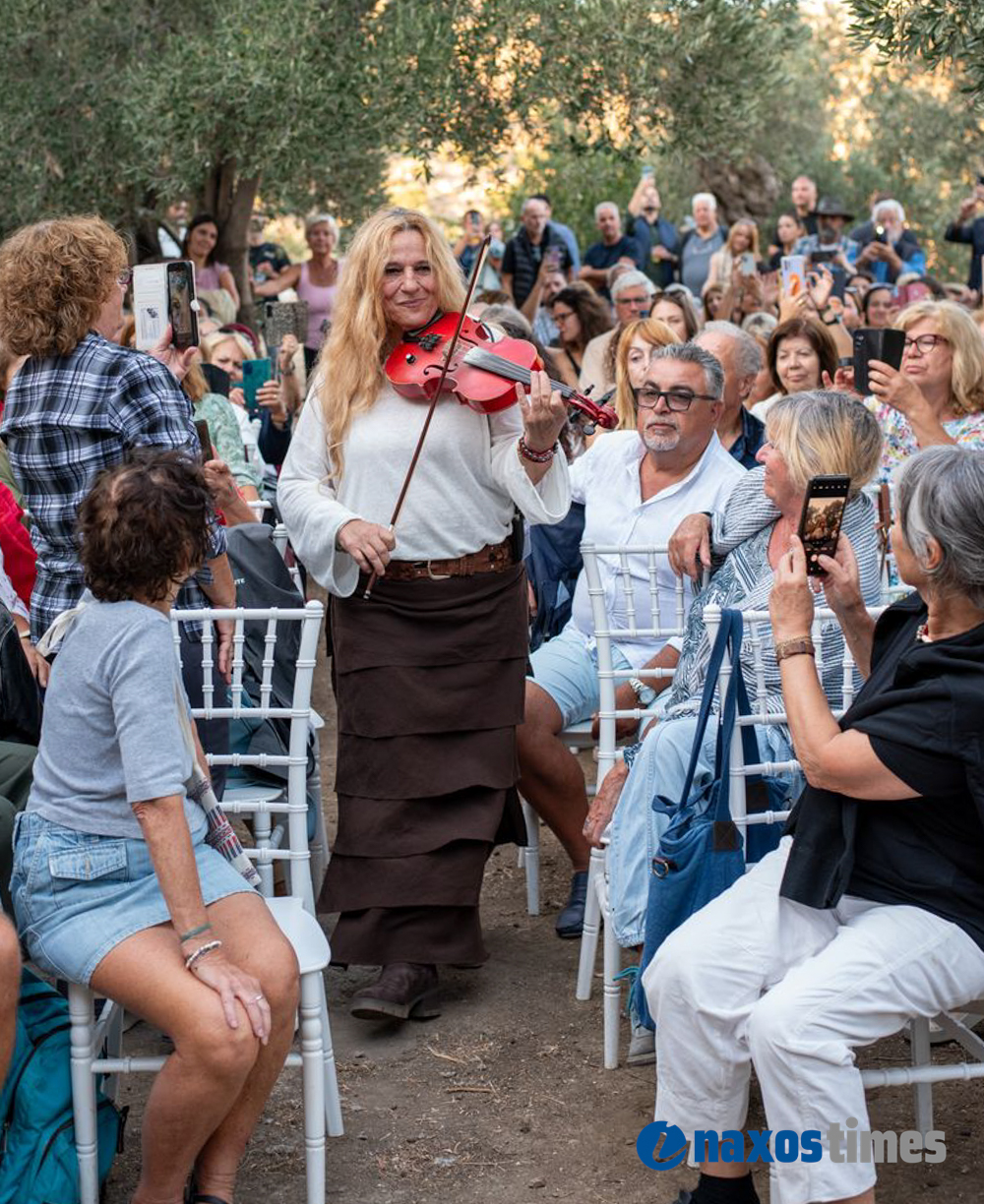 Ρεμπούτσικα Μια βραδιά κάτω από την ελιά
