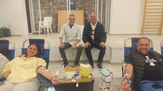 Μύκονος: Μαθητές του ΕΠΑΛ στέλνουν μήνυμα ζωής και αλληλεγγύης μέσα από την εθελοντική αιμοδοσία