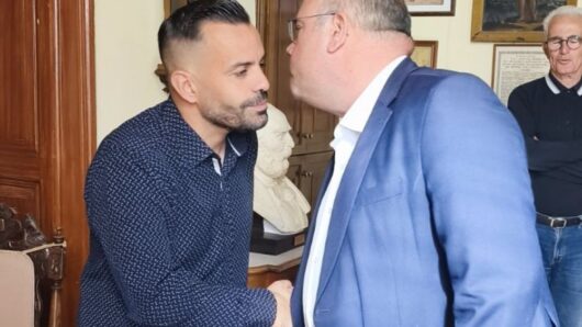 Σύρος: Ορκίστηκε δημοτικός σύμβουλος ο Κυριάκος Μανουδάκης στη θέση του Ευάγγελου Χαλκιά